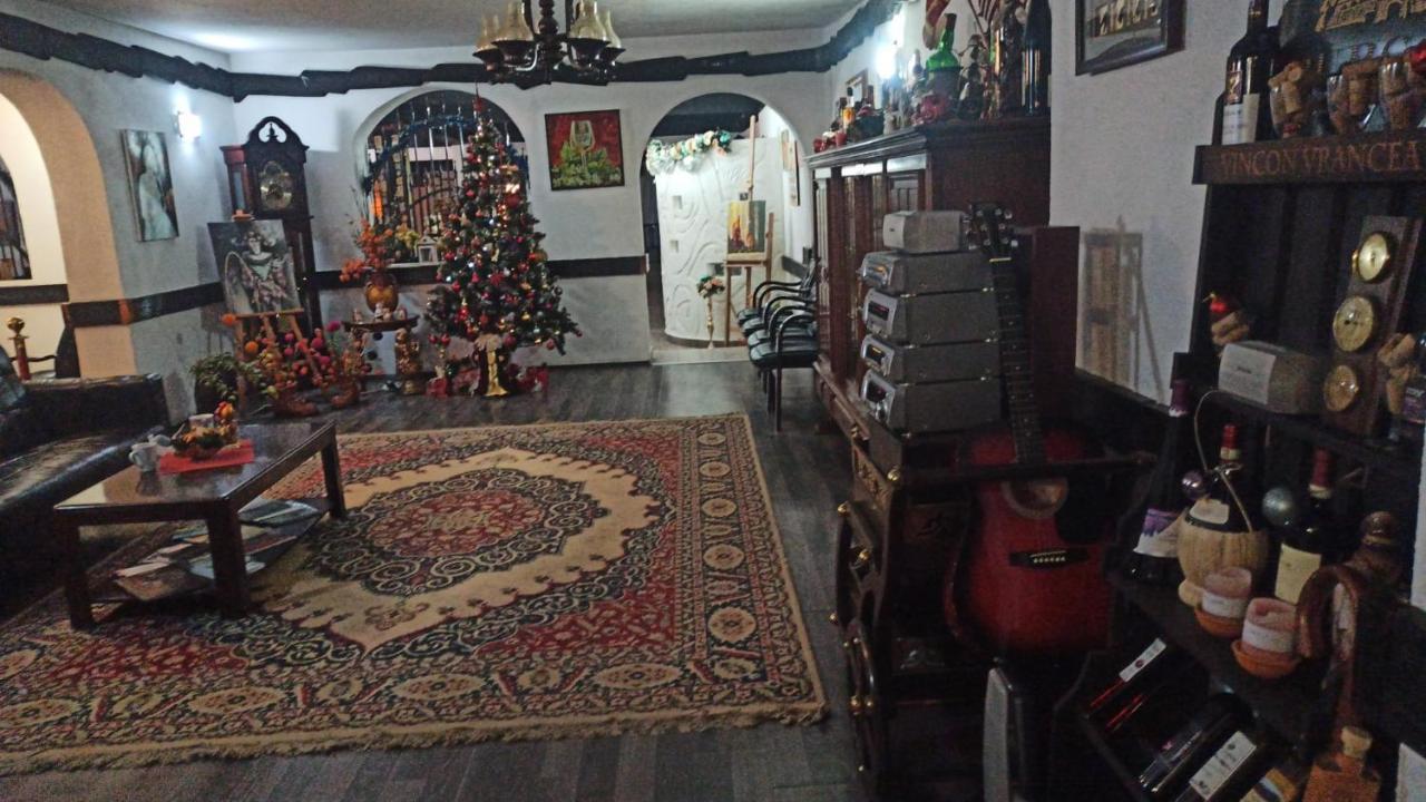 Hotel Casa Octavian Sucevita Exteriér fotografie