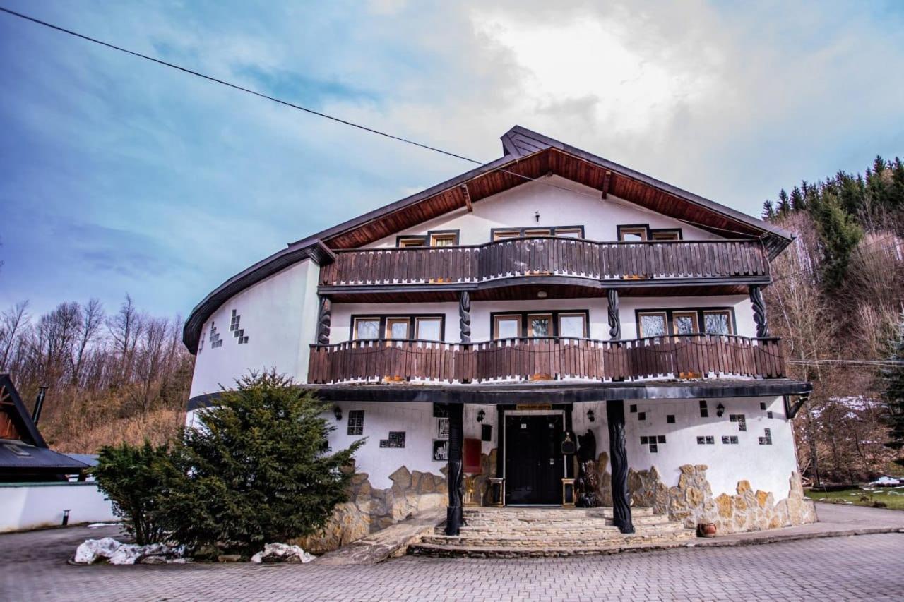 Hotel Casa Octavian Sucevita Exteriér fotografie