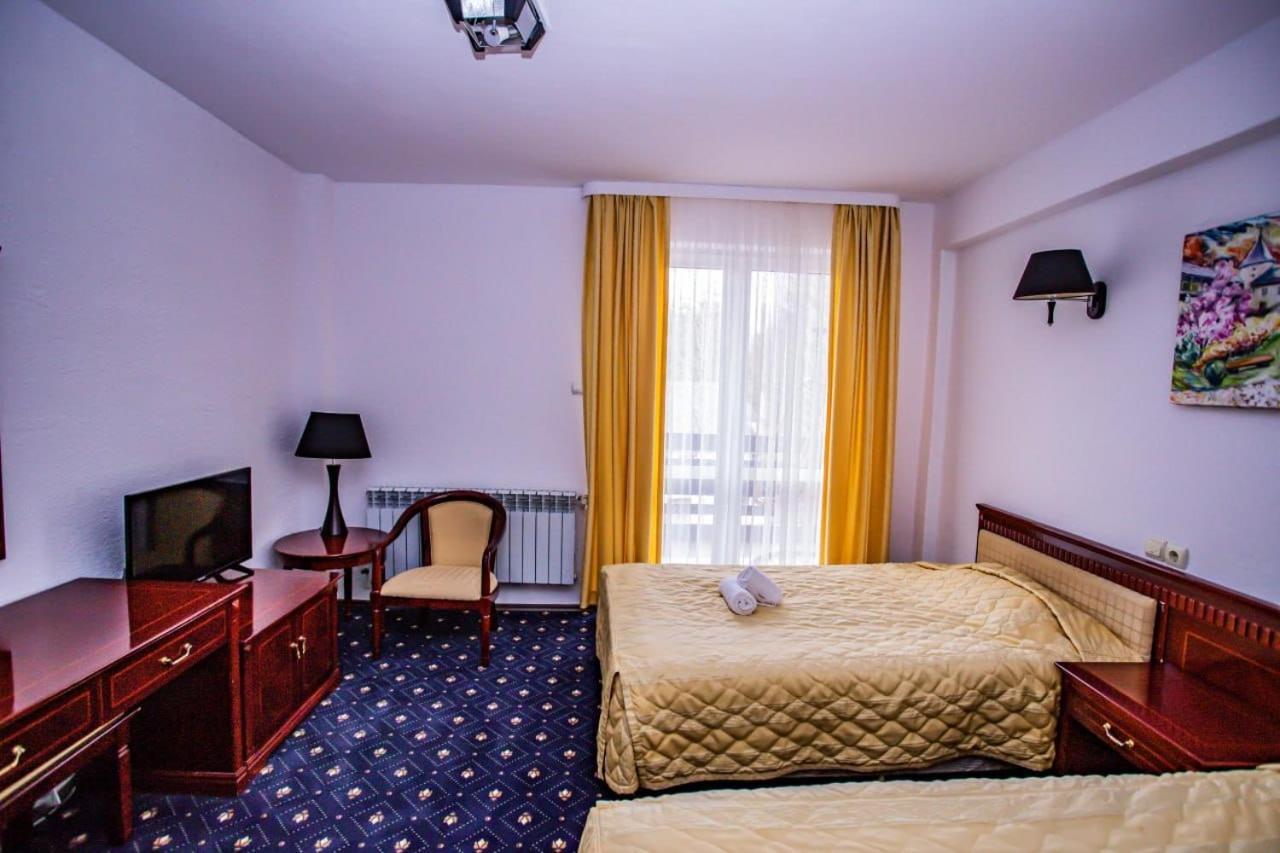Hotel Casa Octavian Sucevita Exteriér fotografie