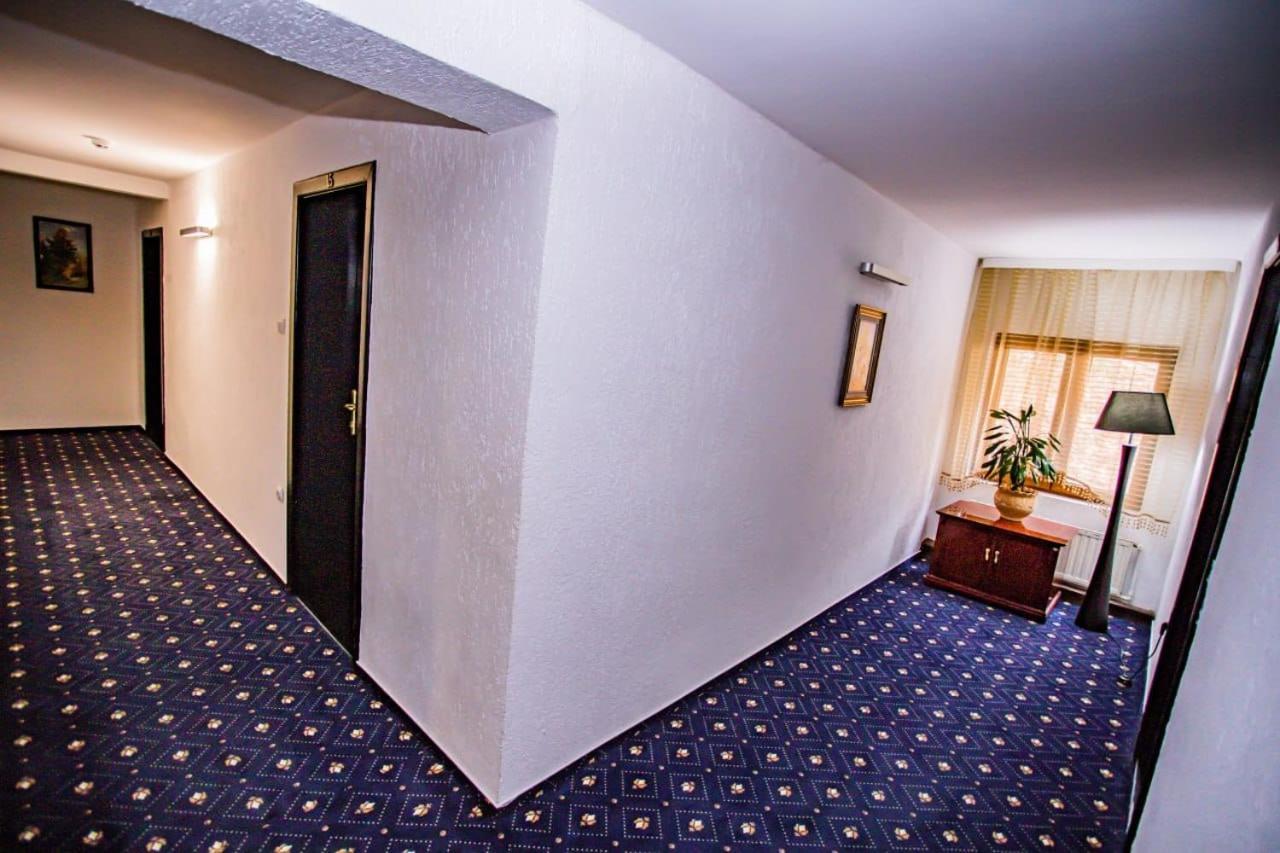 Hotel Casa Octavian Sucevita Exteriér fotografie