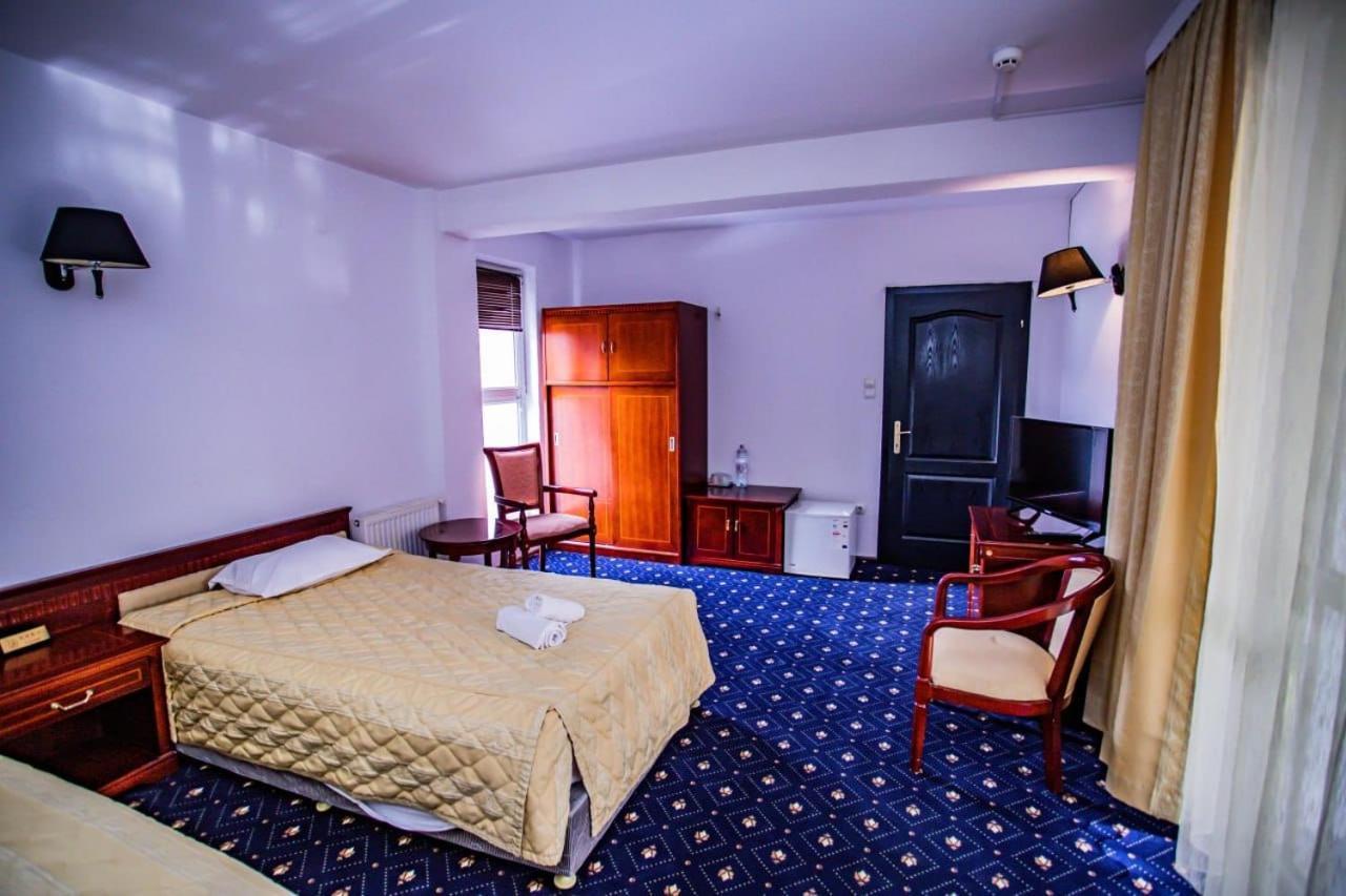 Hotel Casa Octavian Sucevita Exteriér fotografie