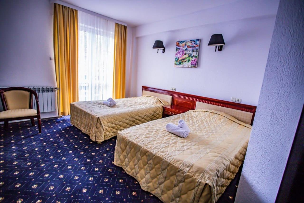 Hotel Casa Octavian Sucevita Exteriér fotografie